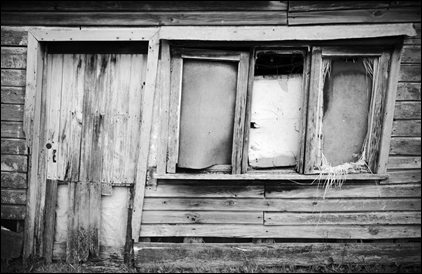 P1030699mono