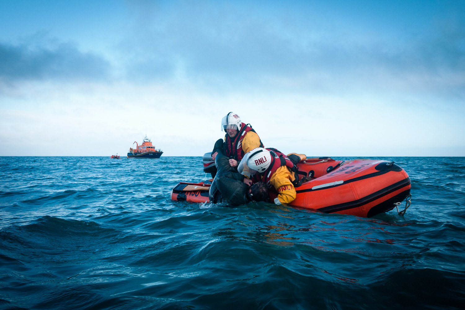 recovering an 'unconscious' paddler 