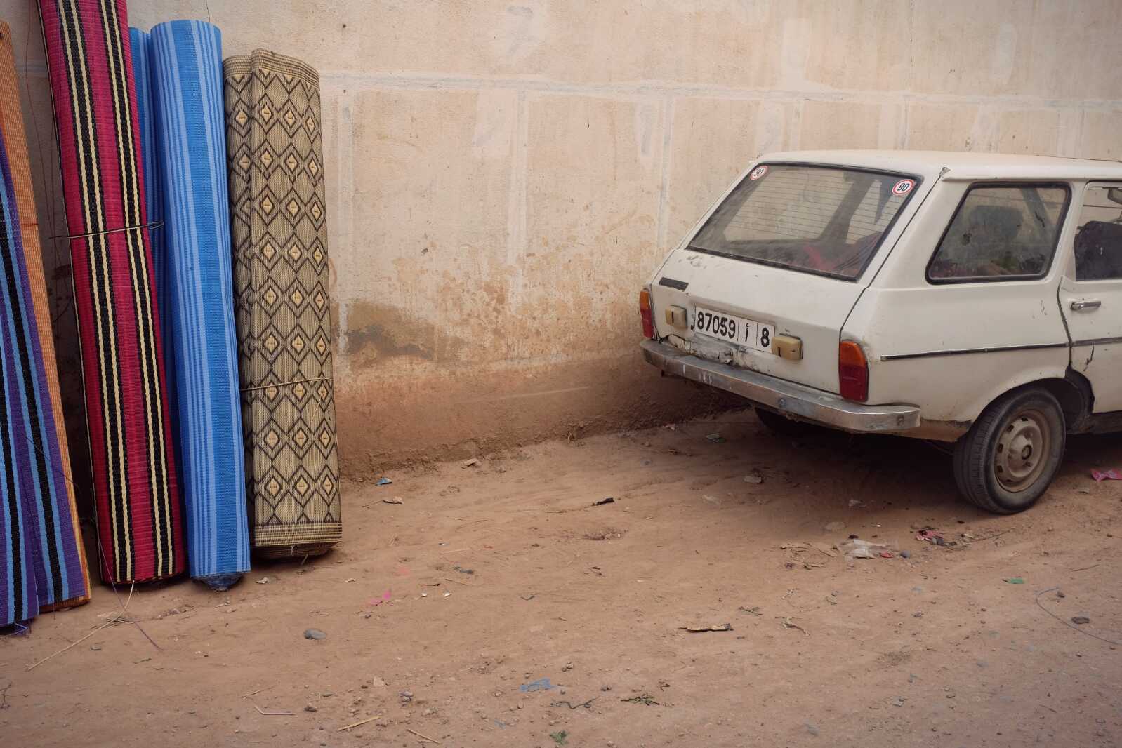 Aoulouz... old renault and carpet :-)