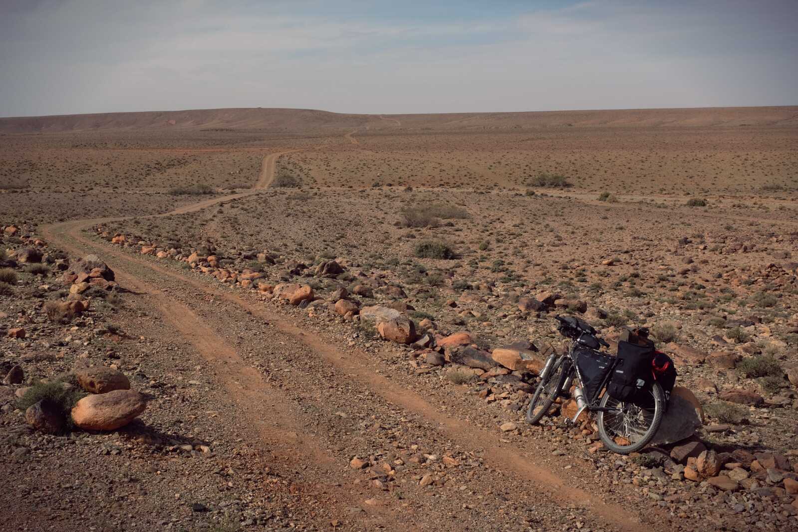 '..take the track that goes west and stay on it until you reach the asphalt road that goes from Skoura to Demnate.'