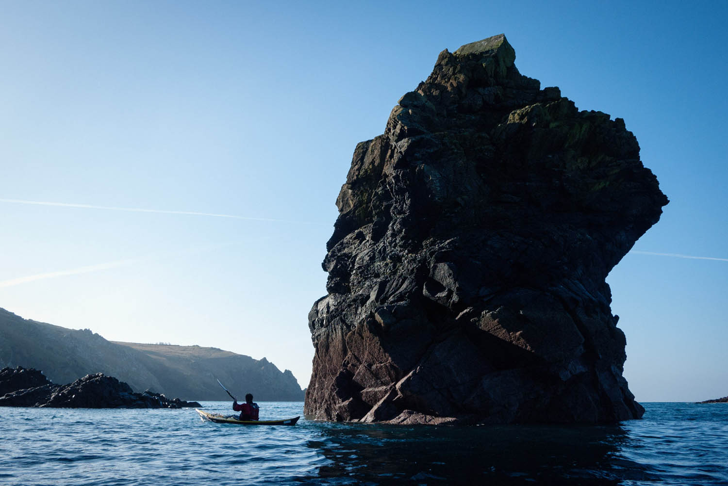 Paddling by the stacks off Mullion, this part of the Lizard peninsula has a bit of  shelter from Atlantic groundswells which almost invariably come from the west..