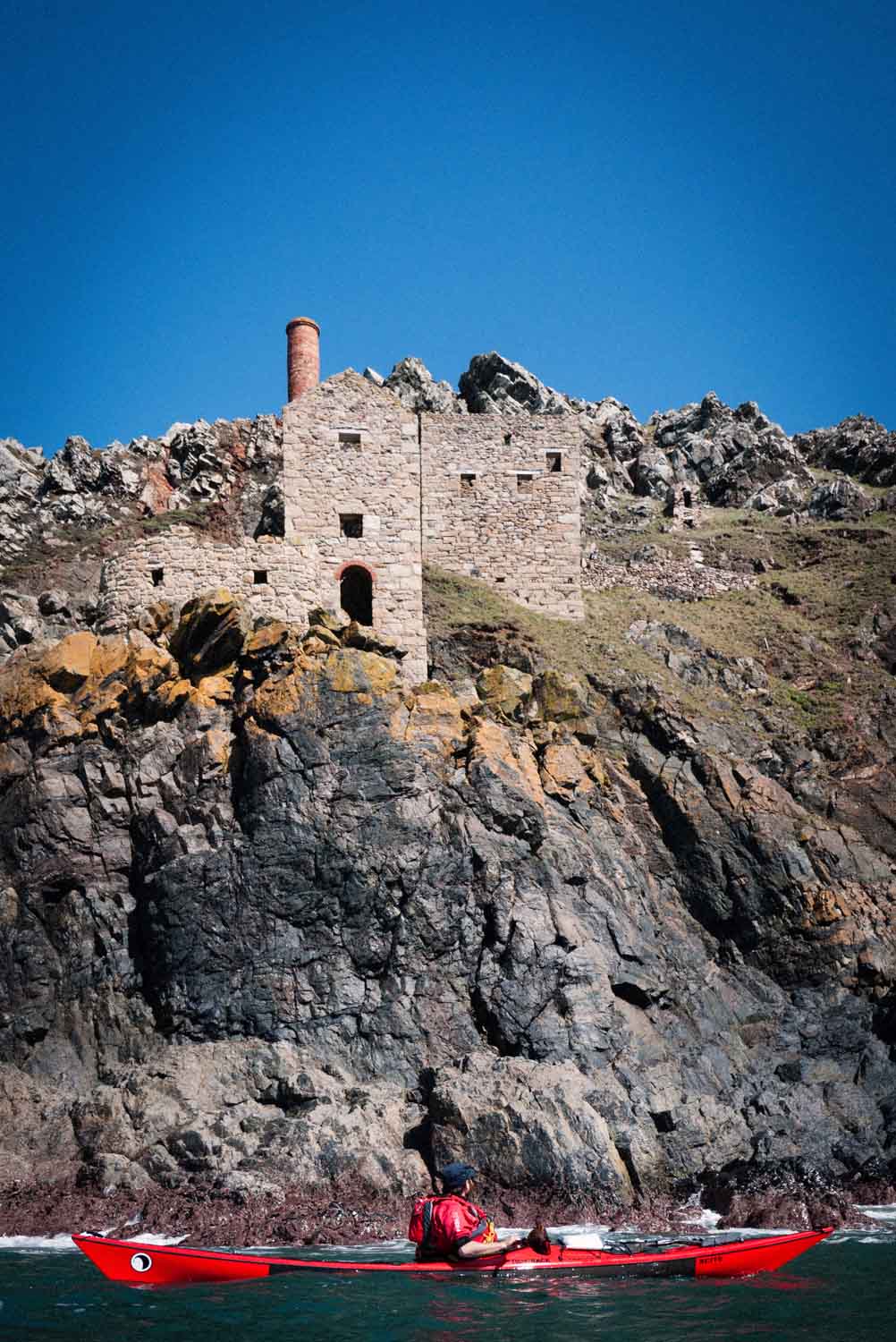 the rather magnificent ruins of the Crown tin mine at Botallack