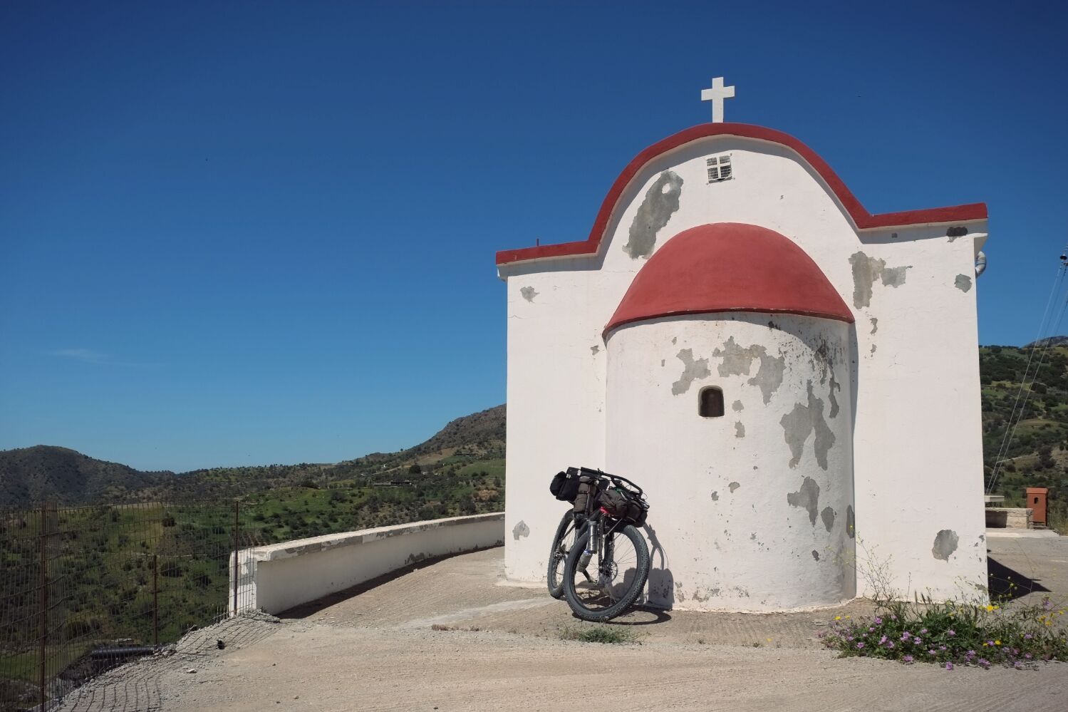 ..there are also a very many little churches..