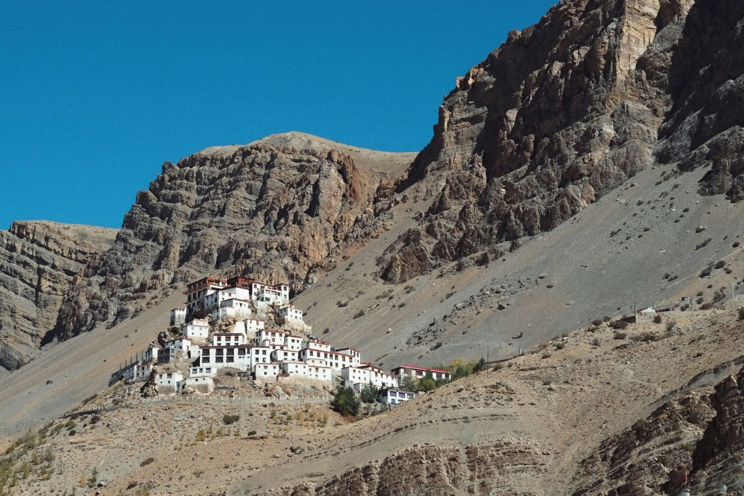 This is Ki Gompa. I stopped in for a look on my way up to the village of Kibber. You can stay here, full board even, and Nico did apparently..but at 10am I was more keen on a cup of butter tea before carrying on with the climb to the village of Kibber.