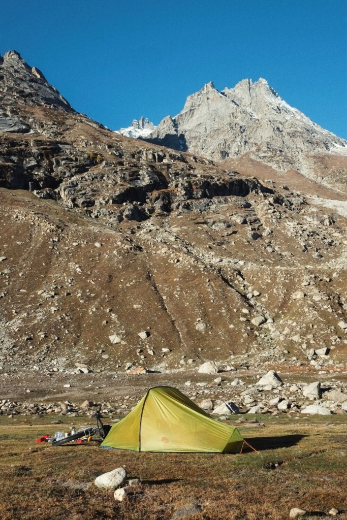 The afternoon was wearing on so I decided to spend the night on the far side of the river.