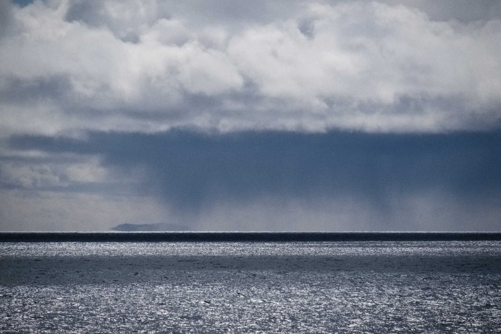 Barra is far enough out that its weather is largely independent of what is happening on the mainland... and sure enough we left the clag behind and emerged into bright sunlight with a few scattered snow showers. The light was stunning.